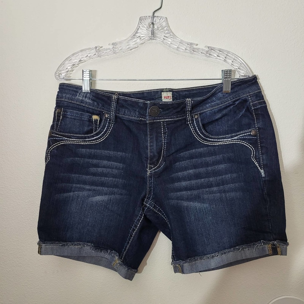 H2j by Hydraulic Size 15/16 Jean Shorts Junior size Bermuda Embroidered Stretch